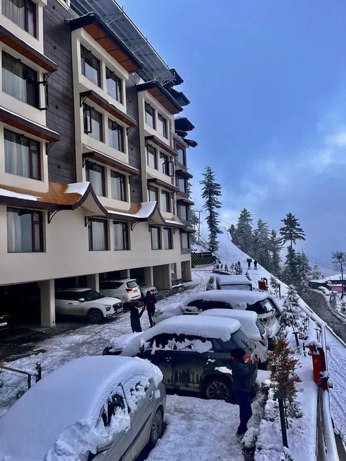 Alpine Holiday Inn – Best Hotels in Shimla Near Kufri
